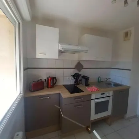 Apartment Superbe T2 Avec Parking Prive